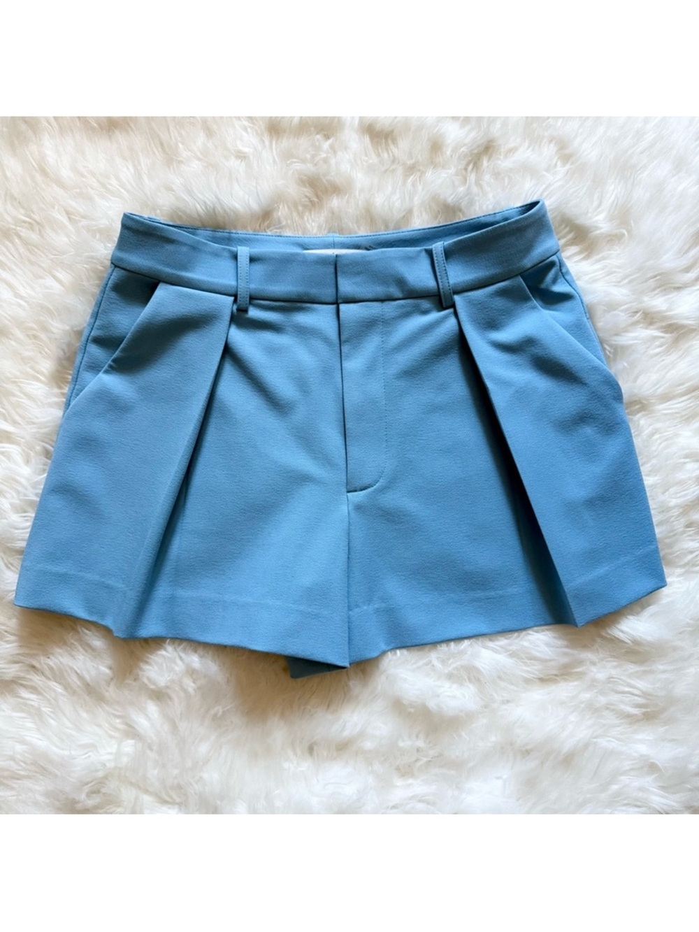 New! ALICE & OLIVIA Strong Shoulder Crepe Single Button Blazer & Tailored Shorts - Picture 11 of 13